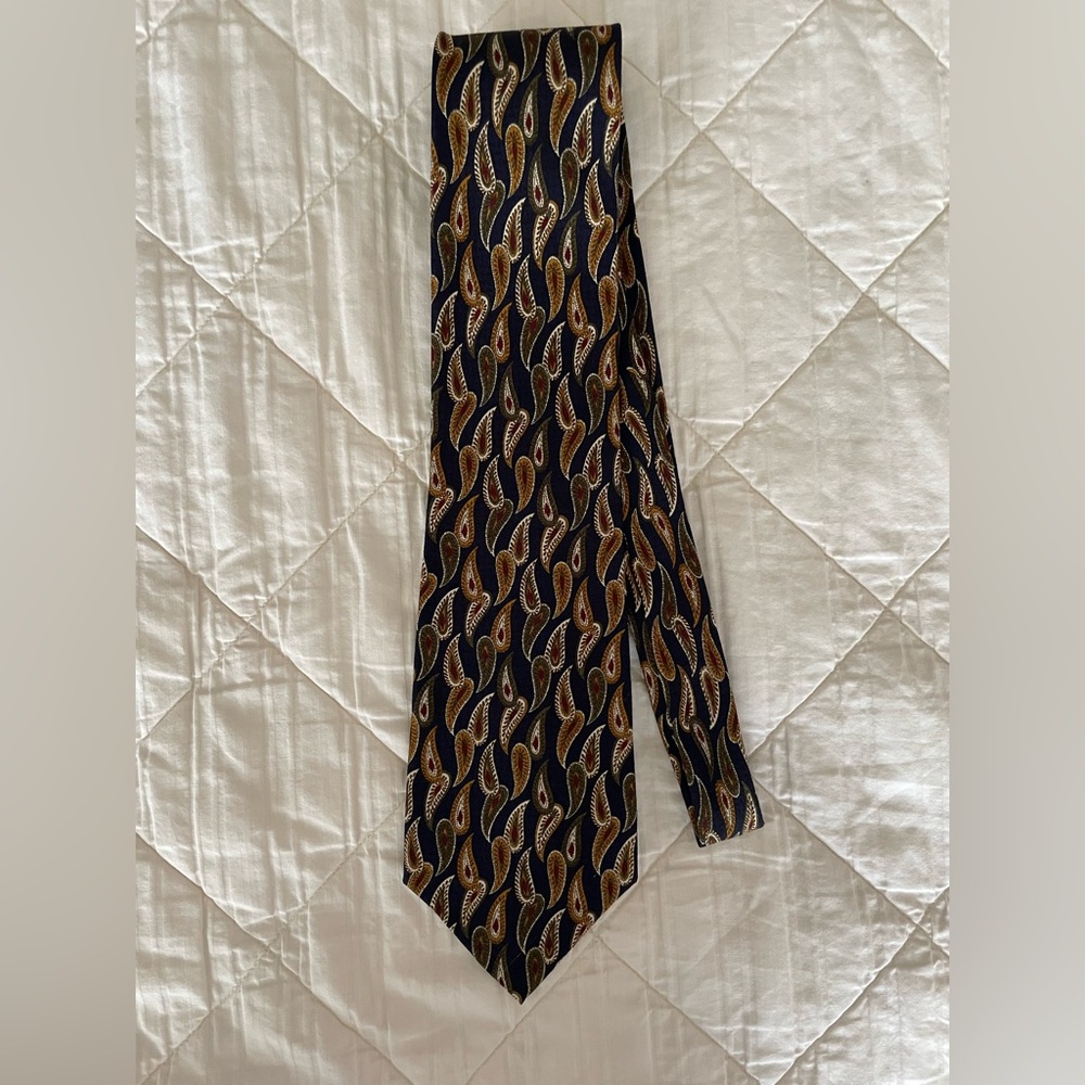 Altea Navy and Gold Paisley Tie